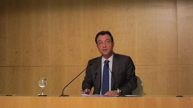 Cobo confirma que Botella sería la sucesora de Gallardón Cobo confirma que Botella sería la sucesora de Gallardón