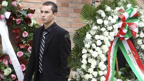 Lorenzo �se averg�enza� de los comentarios de su padre sobre Simoncelli