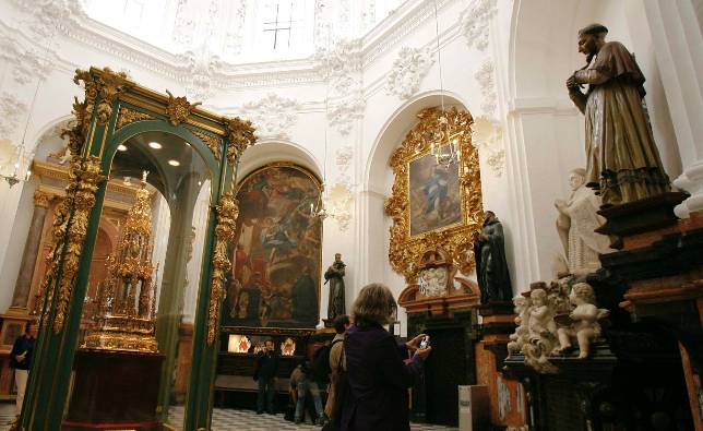 El Cabildo invierte 8 millones en 10 a�os en restaurar la Catedral