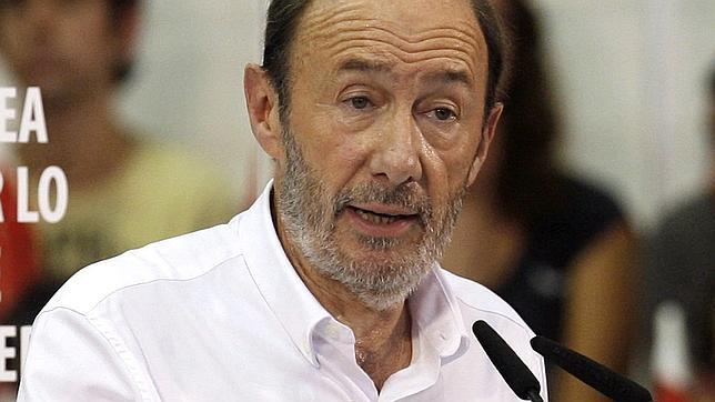 Nueva iniciativa de Rubalcaba: redistribuir las desgravaciones del impuesto de sociedades