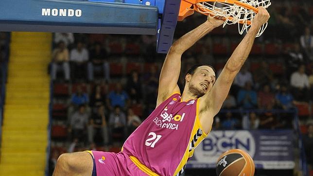 Bogdanovic culmin� con este mate un �alley oop� con Tepic