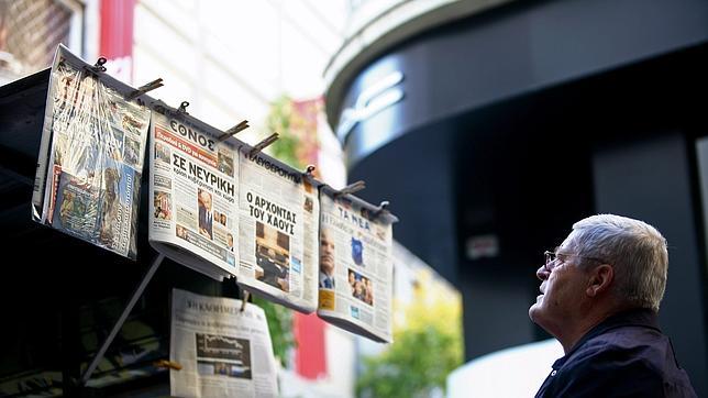 Francia pide a Grecia que diga claramente si quiere seguir en la zona euro Francia pide a Grecia que diga claramente si quiere seguir en la zona euro