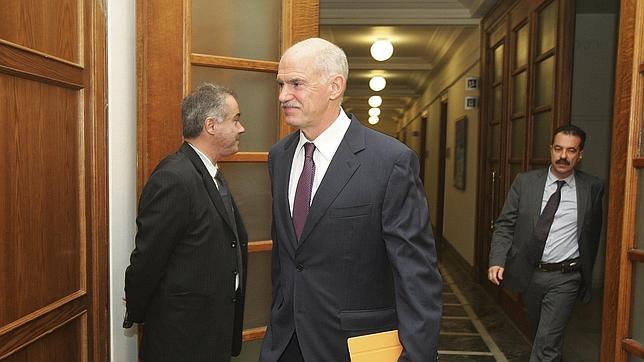 Grecia crea una comisi�n para preparar lo antes posible el refer�ndum