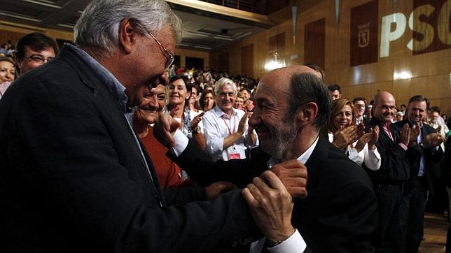 Rubalcaba compartir� tres m�tines de campa�a con Gonz�lez y uno con Zapatero