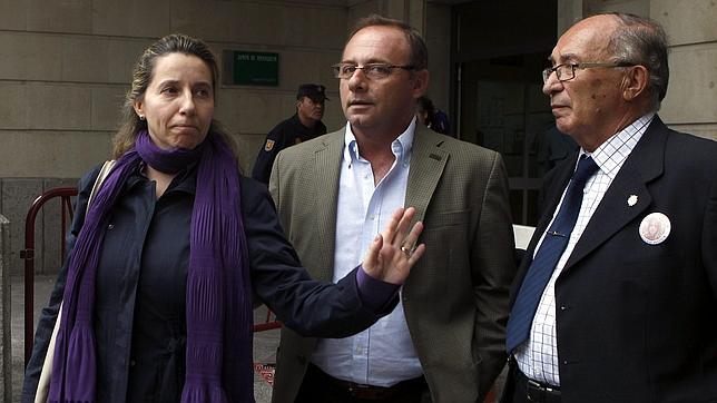 Los padres de Marta piden el dinero de �La noria�