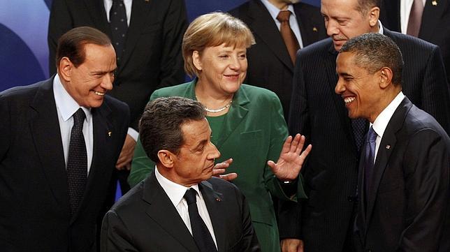 Obama habla sobre Grecia con Sarkozy, Merkel, Zapatero y Berlusconi Obama habla sobre Grecia con Sarkozy, Merkel, Zapatero y Berlusconi