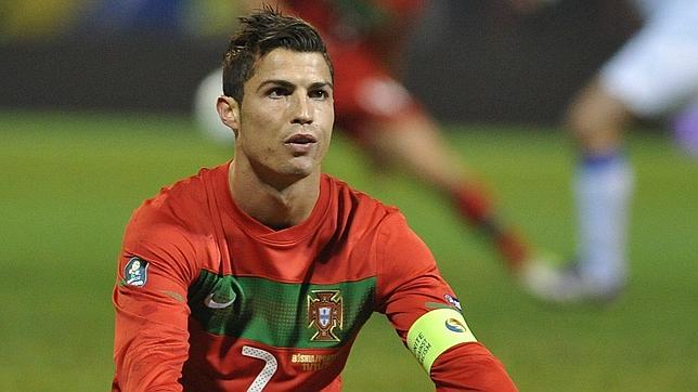 Cristiano Ronaldo: «Nadie habla de los láser, solo de mi gesto» Cristiano Ronaldo: «Nadie habla de los láser, solo de mi gesto»