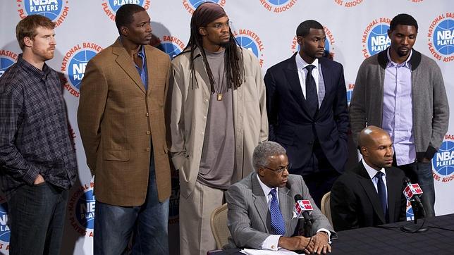 Los jugadores rechazan el ultimátum de los dueños y disuelven su sindicato Los jugadores rechazan el ultimátum de los dueños y disuelven su sindicato