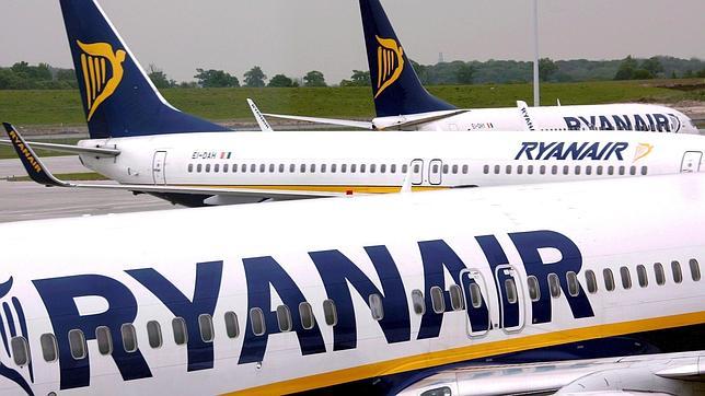 Ryanair ofrece 50 peniques por pasajero «cazado» con exceso de equipaje Ryanair ofrece 50 peniques por pasajero «cazado» con exceso de equipaje