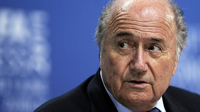 El Gobierno británico pide la dimisión de Blatter El Gobierno británico pide la dimisión de Blatter