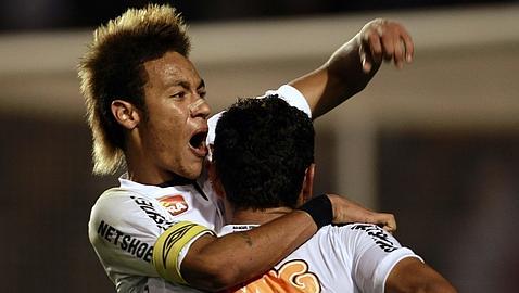 Messi y Neymar optan al mejor gol del a�o