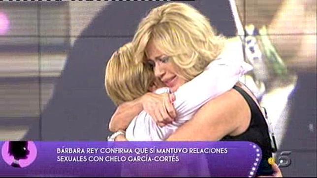 Bárbara Rey: «Tuve una noche de amor con Chelo García Cortés» Bárbara Rey: «Tuve una noche de amor con Chelo García Cortés»