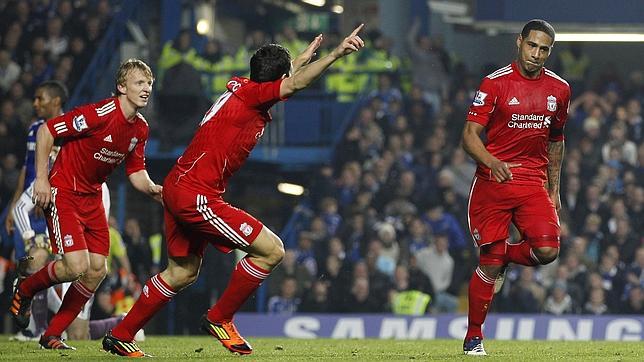 El Chelsea se desinfla con Torres en el banquillo