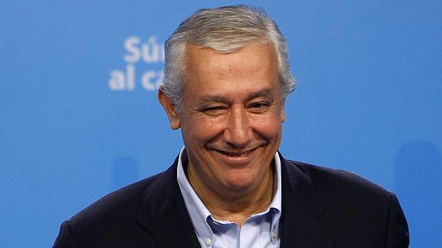 Javier Arenas sonría, hoy, en rueda de prensa sevilla.abc.es