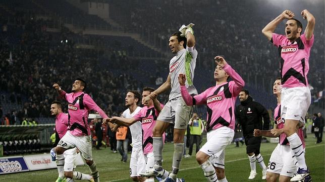 La Juve consolida su liderato tras ganar al Lazio