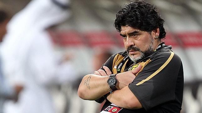 Maradona: �Pel� se ha tomado la medicaci�n equivocada�