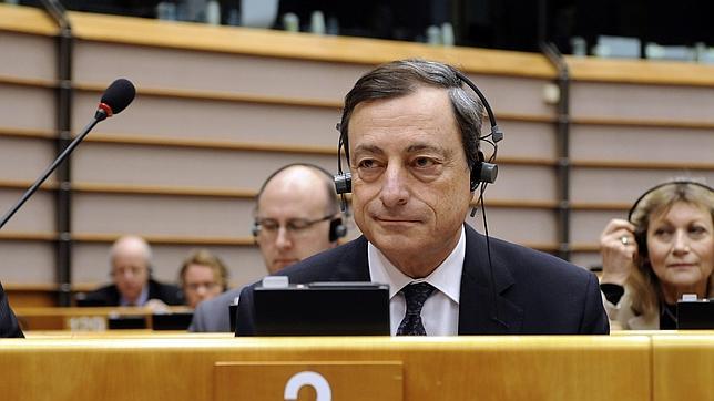 Mario Draghi, pide un «pacto fiscal» a los Gobiernos de la eurozona Mario Draghi, pide un «pacto fiscal» a los Gobiernos de la eurozona
