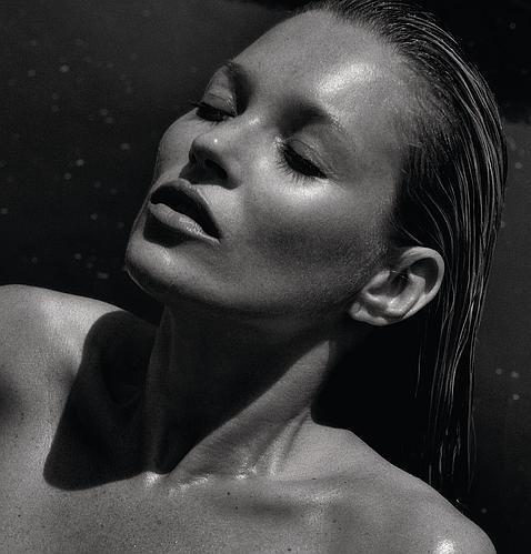 Llega el calendario Pirelli 2012