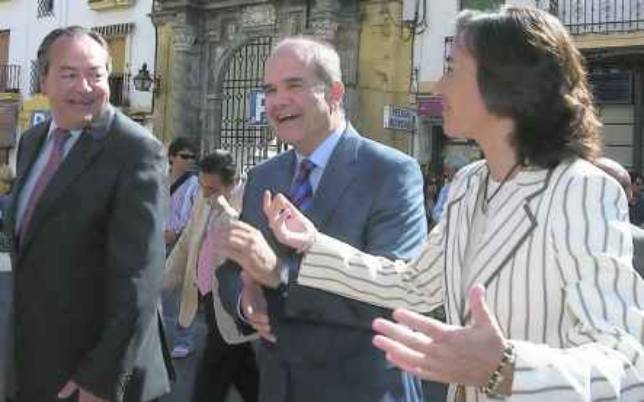 El cartero siempre llama trece veces