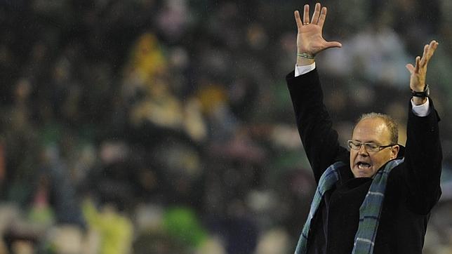 Rub�n Castro reba�a los restos