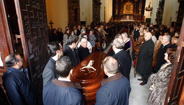 C�rdoba da su �ltimo adi�s a �un hombre p�blico entregado al buen hacer�