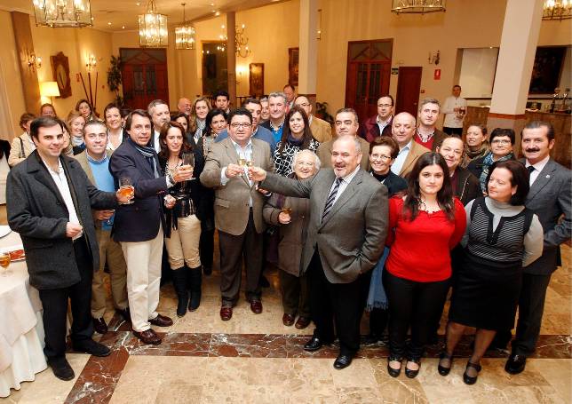 El PP denuncia ajustes en ratio, pagos y programas educativos