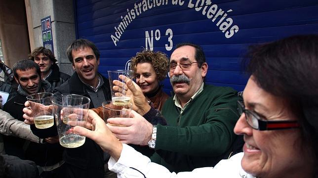 Millonarios an�nimos en Eibar, un a�o despu�s