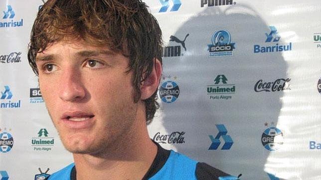 El Real Madrid «desmiente» que haya realizado una oferta por Mário Fernandes El Real Madrid «desmiente» que haya realizado una oferta por Mário Fernandes