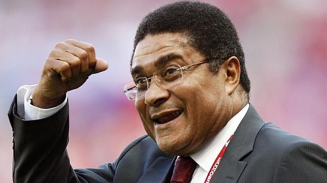 Eusebio, leyenda del fútbol portugués, dejará el hospital en unos días Eusebio, leyenda del fútbol portugués, dejará el hospital en unos días