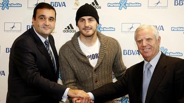 Casillas recauda fondos para fomentar el empleo juvenil en Madrid y Barcelona Casillas recauda fondos para fomentar el empleo juvenil en Madrid y Barcelona