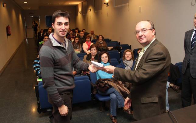 Vimcorsa entrega las llaves de 25 VPO en Mirabueno