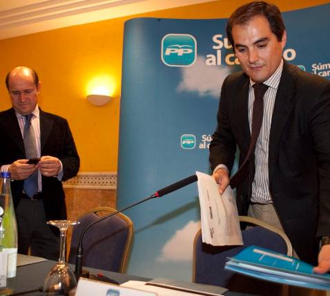 Nieto sit�a a Beatriz Jurado en la direcci�n del partido y fuerza un cambio en su gobierno