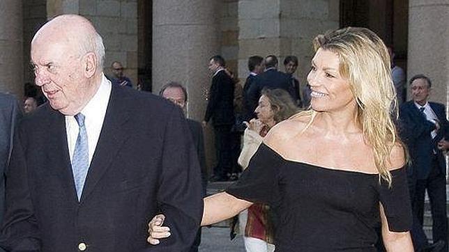 Patricia Rato junto a su padre, Ramn Rato, fallecido este sbado en Madrid, en una foto de archivo