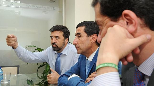 Gerardo Narbona, Francisco Tato y Antonio Gonz�lez, los administradores concursales del Betis