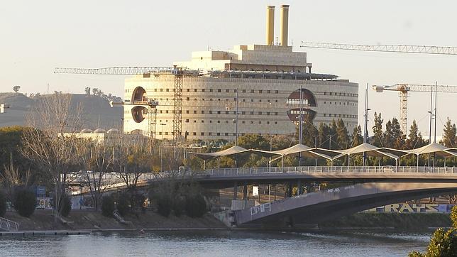 Imagen a�rea de Torretriana, sede de la Consejer�a de Hacienda y Administraci�n P�blica