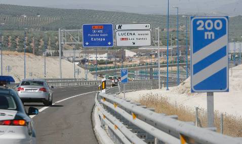 La Junta retrasa otros dos meses m�s el tramo Lucena-Estepa