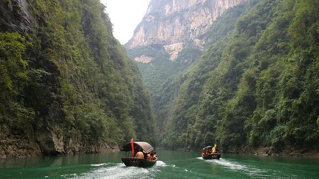 Se dispara la compra de agua potable en China por la contaminaci�n de los r�os