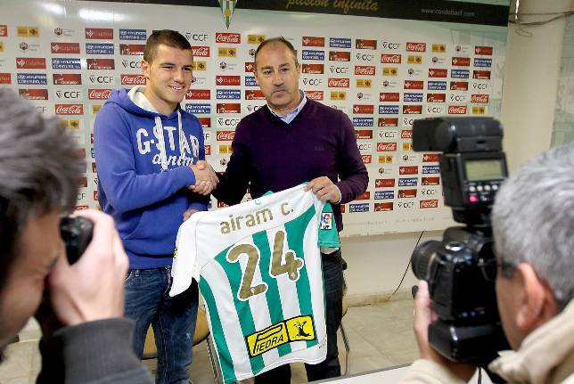 Luna Eslava admite los �contactos� con el club �para renovar� dos a�os