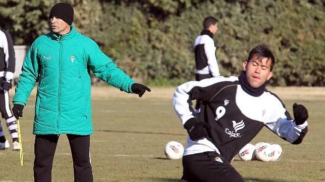 Numancia, fr�o y c�sped en mal estado son los rivales