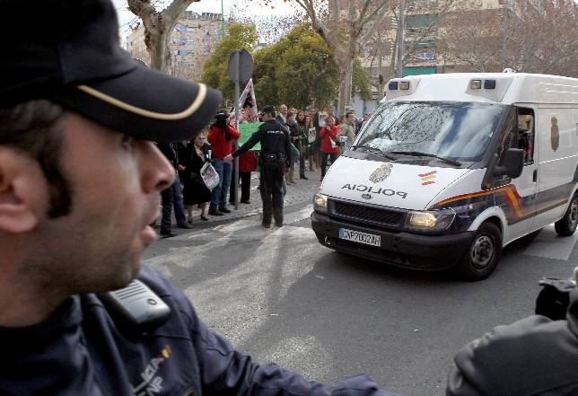 El juez mantiene en prisi�n a Jos� Bret�n alegando �riesgo de fuga�