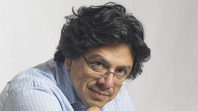 El escritor peruano, Fernando Iwasaki