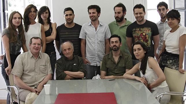 Foto de familia del primer taller de Sevilla es talento, organizado por el Ayuntamiento de Sevilla