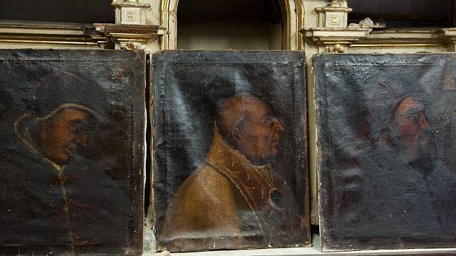 Tres retratos de papas de esta coleccin