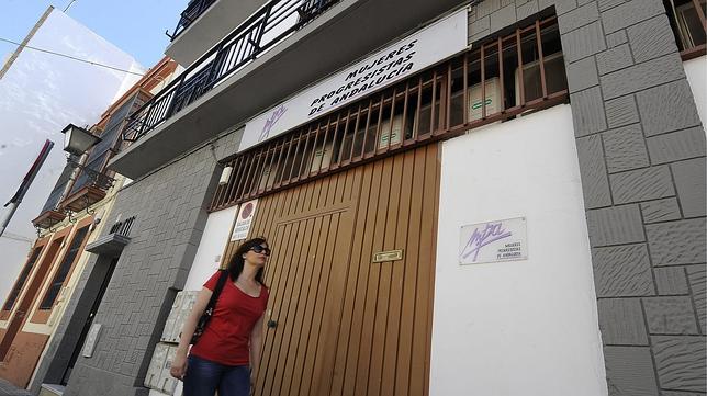 La sede de la Federaci�n de Mujeres Progresistas en Sevilla