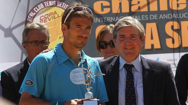 El finalista Tommy Robredo, durante la entrega de premios