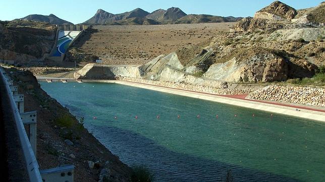 El embalse de Cuevas de Almanzora
