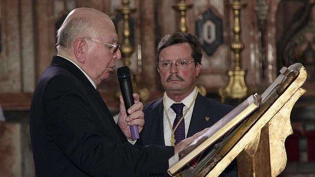 Adolfo Arenas en la toma de posesi�n como presidente del Consejo tras su reelecci�n (2012)