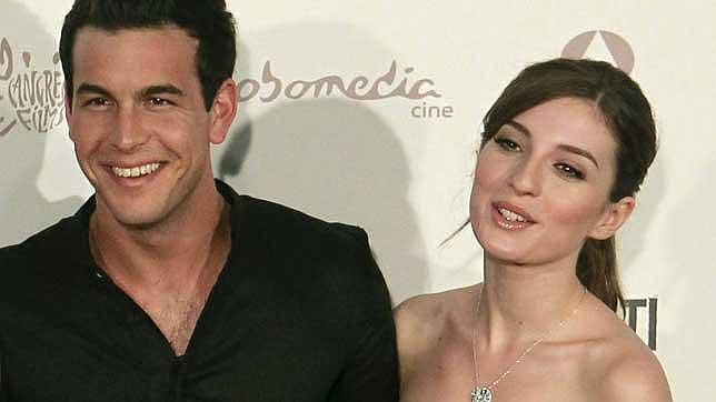 Los actores Mario Casas y Mar�a Valverde, en un acto reciente