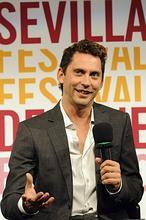 Paco León recibe en Sevilla el Premio RTVA por su trayectoria Paco León recibe en Sevilla el Premio RTVA por su trayectoria