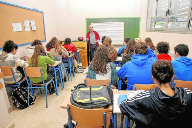 Alumnos del Conservatorio durante una clase del proyecto piloto